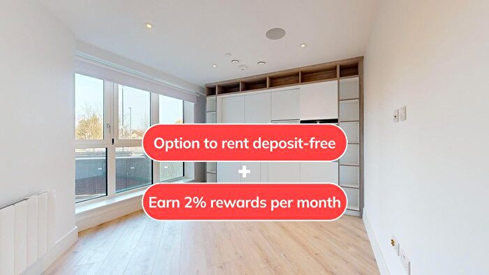 1 Bedroom Flat To Rent In Beverley Way, New Malden, SW20