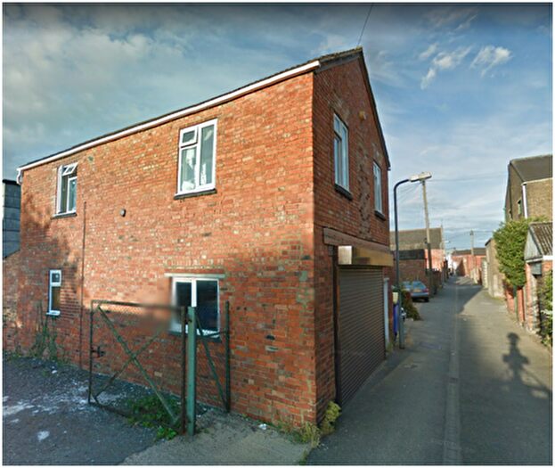 2 Bedroom Flat To Rent In Startford Road, Wolverton, MK12
