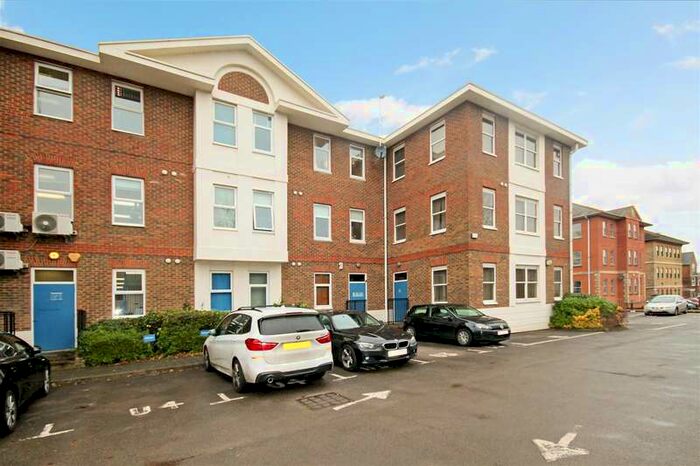 1 Bedroom Flat To Rent In Boltro Road, Haywards Heath, RH16