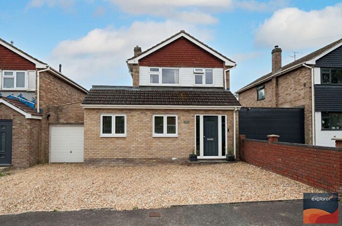 4 Bedroom Detached House For Sale In Lingfield Close, Old Basing, RG24