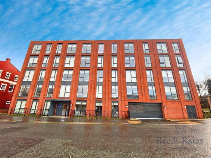 2 Bedroom Apartment For Sale In Richmond Row, Liverpool, Merseyside, L3