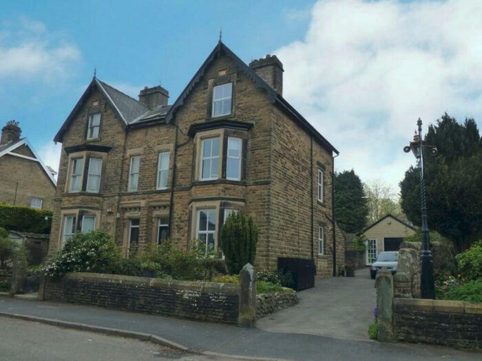 2 Bedroom Apartment To Rent In Compton Road; Buxton., SK17