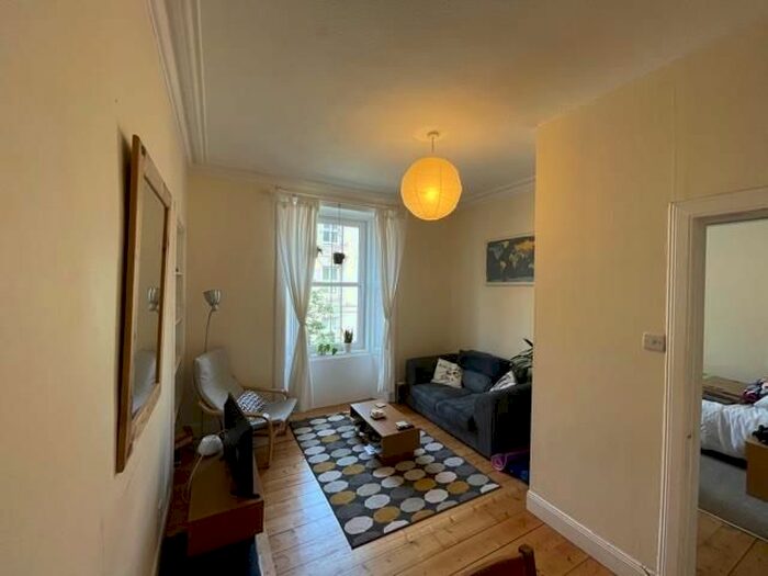 2 Bedroom Flat To Rent In Prince Regent Street, Edinburgh, EH6