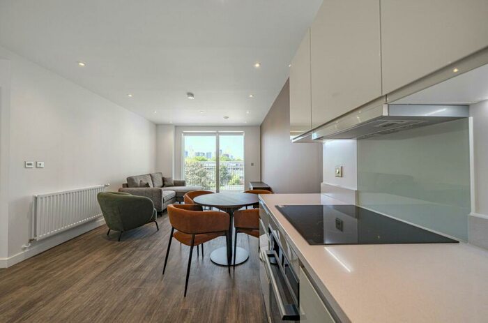 2 Bedroom Apartment To Rent In Dawes Street, London, SE17