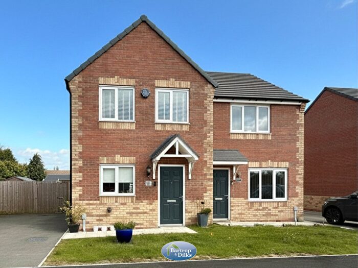 3 Bedroom Semi Detached House For Sale In Dragonfly Way, Rhodesia, Worksop, S80
