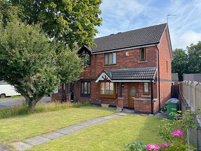 2 Bedroom Semi-detached House For Sale In Normoss Avenue, Blackpool, FY3