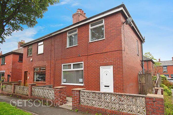 3 Bedroom Detached House For Sale In Jowett Street, Oldham, OL1