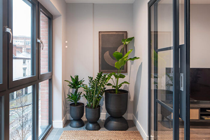 2 Bedroom Apartment To Rent In Lower Essex Street, Birmingham, B5