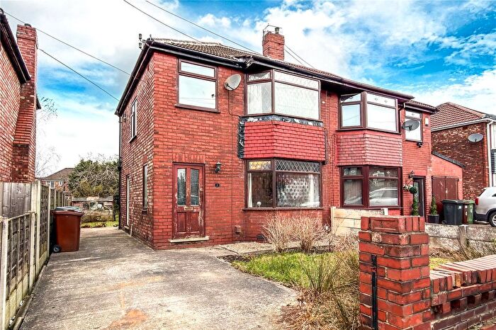 3 Bedroom Semi Detached House For Sale In Ashton Crescent, Chadderton, Oldham, Greater Manchester, OL9