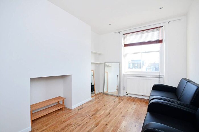 1 Bedroom Flat To Rent In Powis Square, Notting Hill, W11