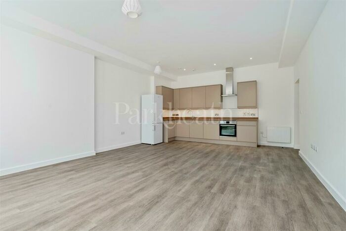 2 Bedroom Apartment To Rent In Finchley Road, NW3