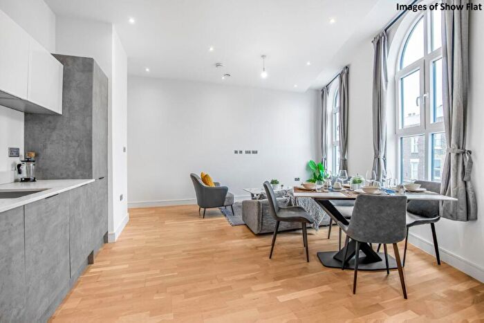 1 Bedroom Flat For Sale In Clifford Road, South Norwood, London, SE25