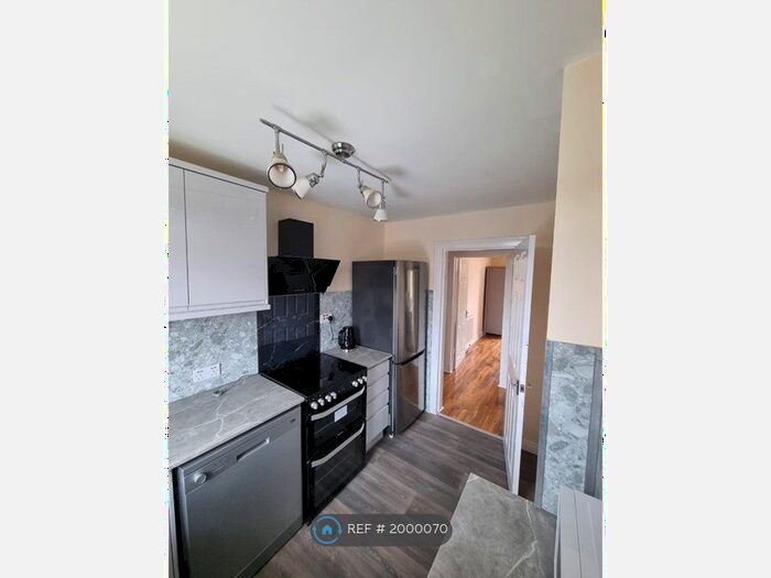 2 Bedroom Flat To Rent In Dinwiddie Street, Glasgow, G21
