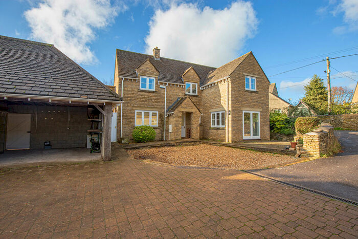 5 Bedroom Detached House To Rent In Grove Road, Sherston, SN16