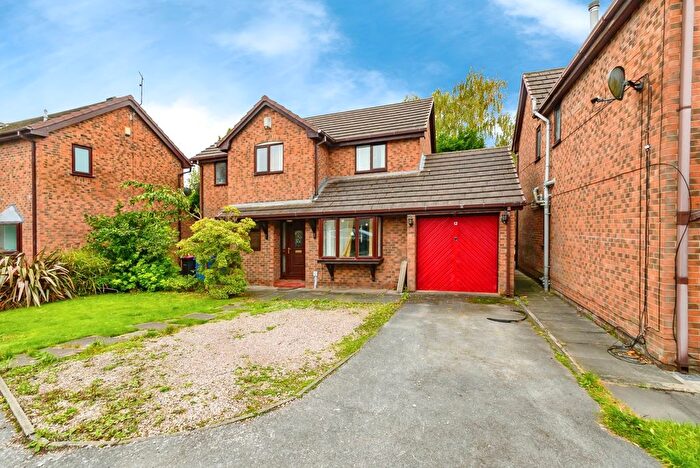 4 Bedroom Detached House For Sale In Bryony Close, Worsley, Manchester, Greater Manchester, M28