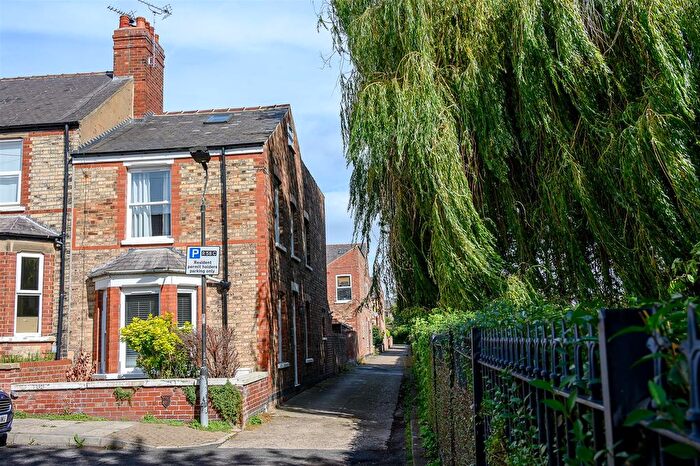 3 Bedroom End Terrace House For Sale In Aldreth Grove, Off Bishy Road, York, YO23