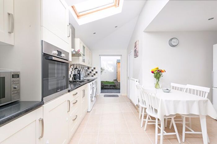 3 Bedroom Terraced House For Sale In Brighton Road, South Croydon, CR2