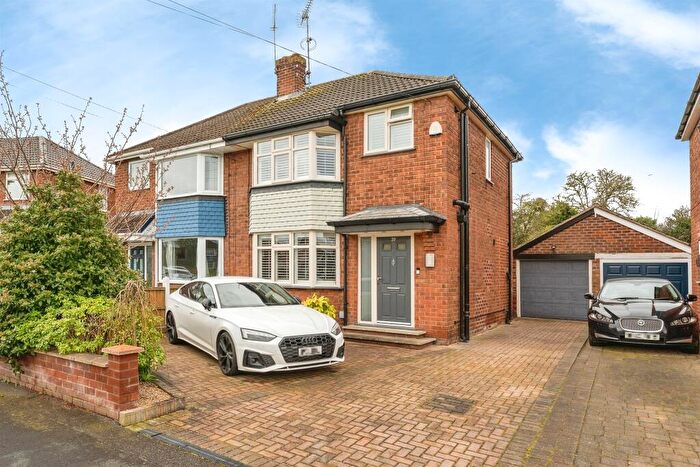 3 Bedroom Semi Detached House For Sale In Clifford Drive, Chester, CH4