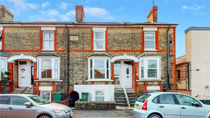 3 Bedroom Terraced House To Rent In Foster Street, Maidstone, Kent, ME15