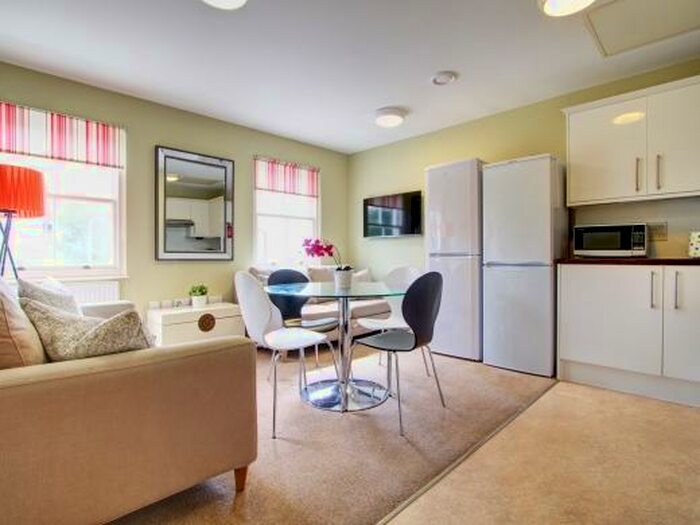 5 Bedroom Flat To Rent In The Tannery, Exeter, EX4