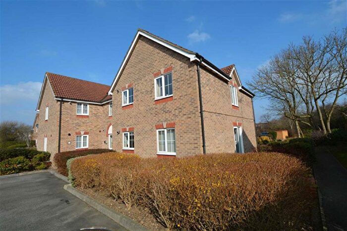 2 Bedroom Flat To Rent In Osprey Court, Osprey Road, Waltham Abbey, EN9