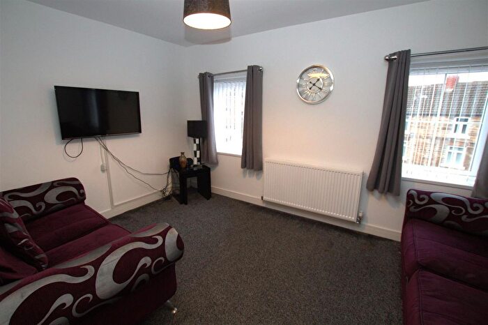 4 Bedroom Terraced House To Rent In Stone Row, Skinningrove, TS13