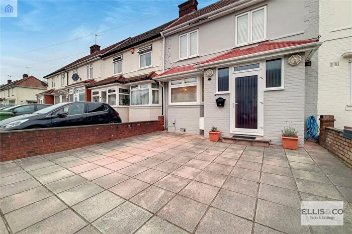 3 Bedroom Terraced House For Sale In Fulwood Avenue, Wembley, HA0