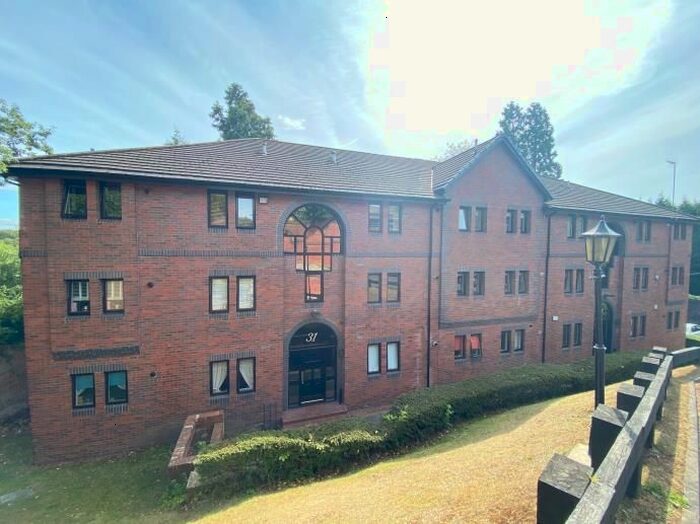 2 Bedroom Flat To Rent In Silverwells Crescent, Bothwell, Glasgow, G71