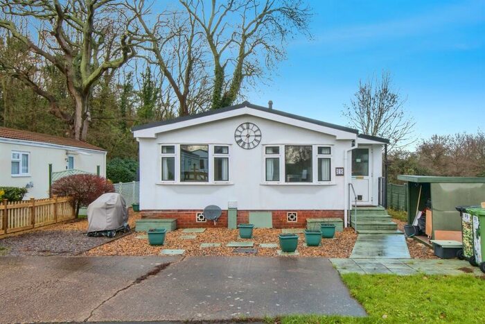 4 Bedroom Park Home For Sale In Allington Lane, West End, Southampton, SO30