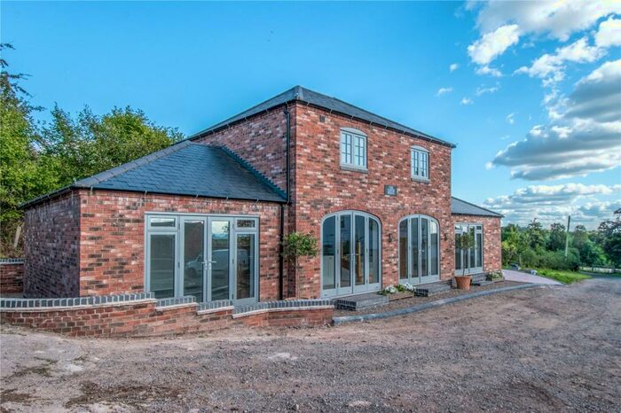 3 Bedroom Barn Conversion For Sale In Chadwich, Bromsgrove, Worcestershire, B61