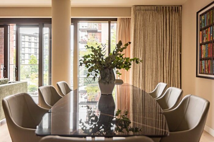 4 Bedroom Apartment To Rent In Lots Road, London, SW10