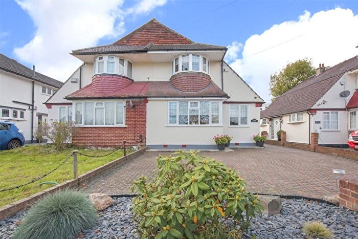 5 Bedroom Semi-Detached House To Rent In Burnt Ash Hill, Hither Green, Blackheath, London, SE12