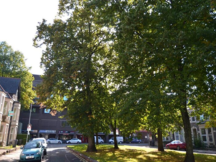 4 Bedroom Flat To Rent In Ruthin Gardens, Cathays, Cardiff, CF24