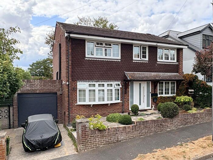 4 Bedroom Detached House For Sale In Uplands Road, Drayton, PO6