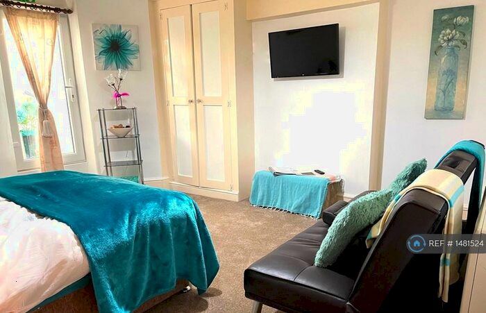 1 Bedroom Flat To Rent In Station Road, Retford, DN22