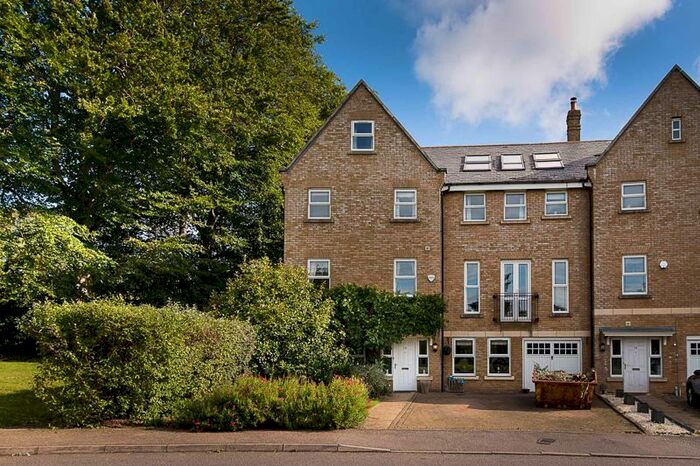 7 Bedroom Town House To Rent In Ellis Fields, St.Albans, AL3