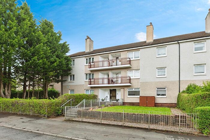 2 Bedroom Flat For Sale In Arnprior Road, Glasgow, G45