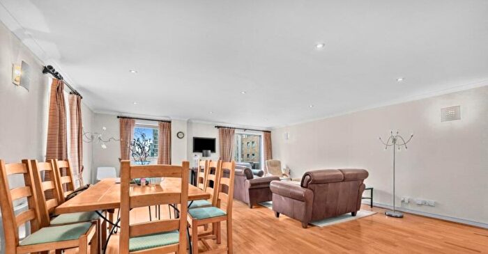 4 Bedroom Flat To Rent In Meridian Place, London, E14