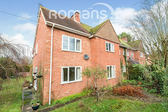 4 Bedroom Semi-Detached House To Rent In Stockbridge, Hampshire, SO20