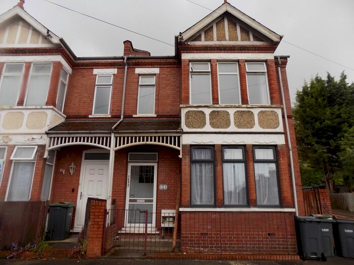 2 Bedroom Flat To Rent In Ashburnham Road, Luton, Bedfordshire LU1