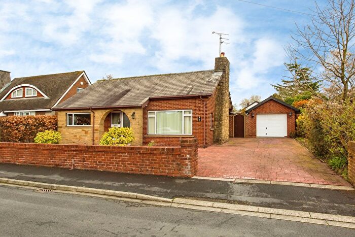 2 Bedroom Bungalow For Sale In Kent Drive, Leyland, PR25
