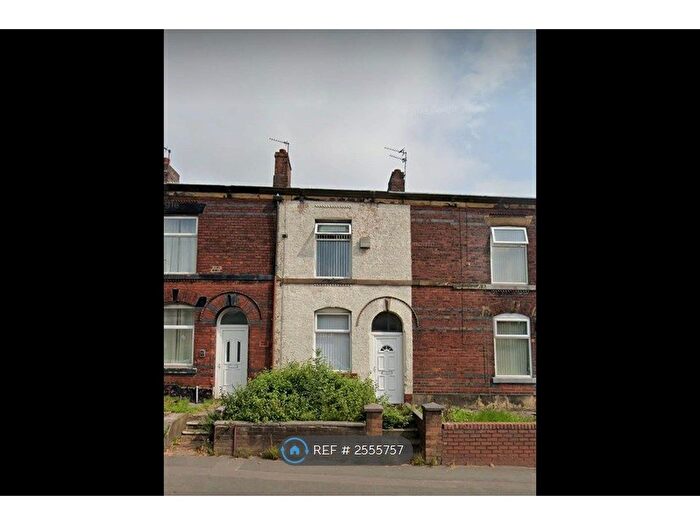 2 Bedroom Terraced House To Rent In Wash Lane, Bury, BL9