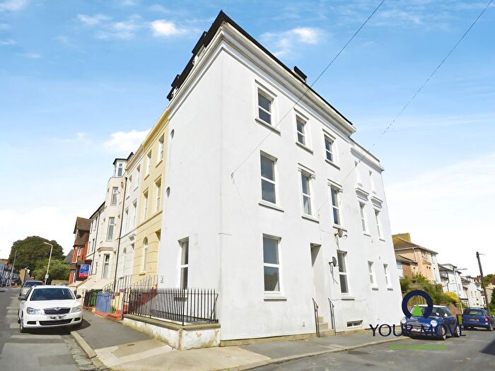 2 Bedroom Flat To Rent In London Street, Folkestone, Kent, CT20