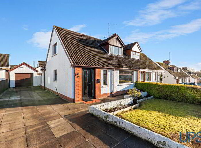 3 Bedroom Semi-detached Bungalows For Sale In Ladybrook Drive, Belfast, BT11