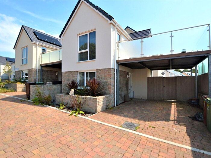 1 Bedroom Semi Detached House For Sale In Woodville Road, Plymouth, PL2
