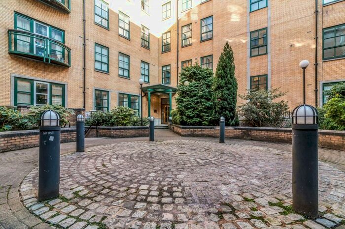 1 Bedroom Apartment To Rent In Whitworth Street, Manchester, M1