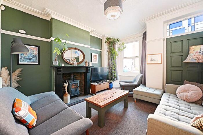 3 Bedroom Terraced House For Sale In Oakland Road, Hillsborough, Sheffield, S6