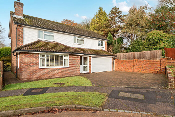 5 Bedroom Detached House For Sale In Munnion Road, Ardingly, RH17