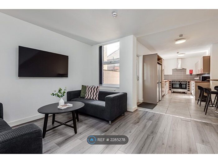 6 Bedroom Flat To Rent In Cotswold Street, Liverpool, L7