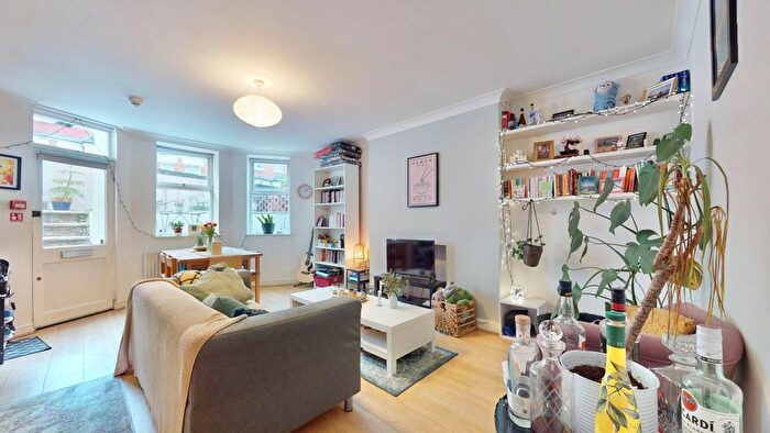 1 Bedroom Flat To Rent In Milton Avenue, Highgate, N6